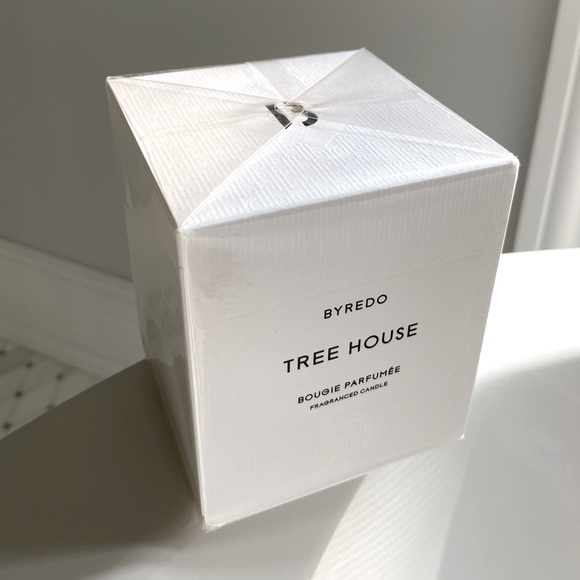 BYREDO TREE HOUSE CANDLE - Picture 3 of 5
